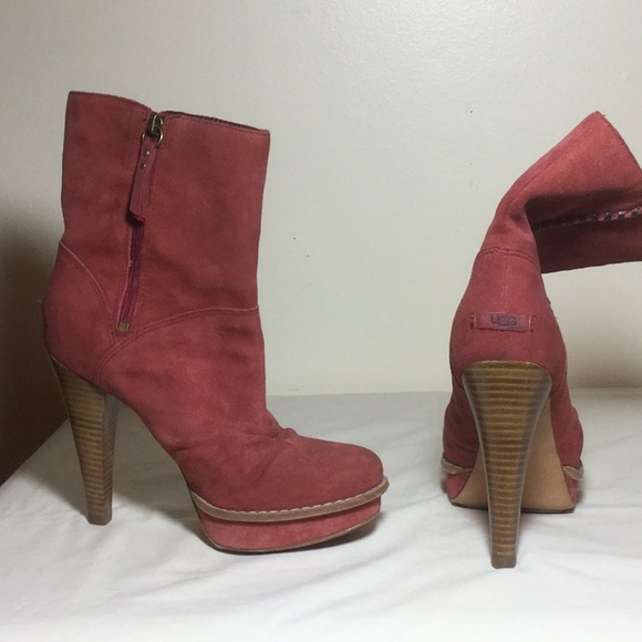UGG’s, Mauve color, Never worn. - Picture 3 of 5